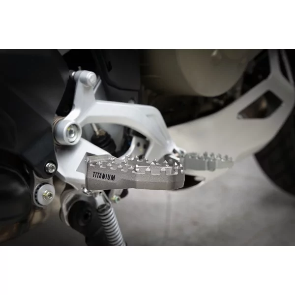 Akrapovic Ducati Multistrada V2 F-D12T1