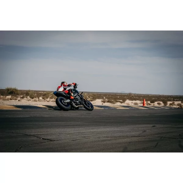Yoshimura YAMAHA MT-09 21-25 / XSR 900 22-25 13992AP521