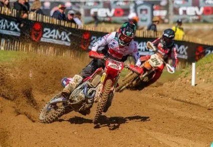 Scarichi per Motocross: una mini guida per appassionati